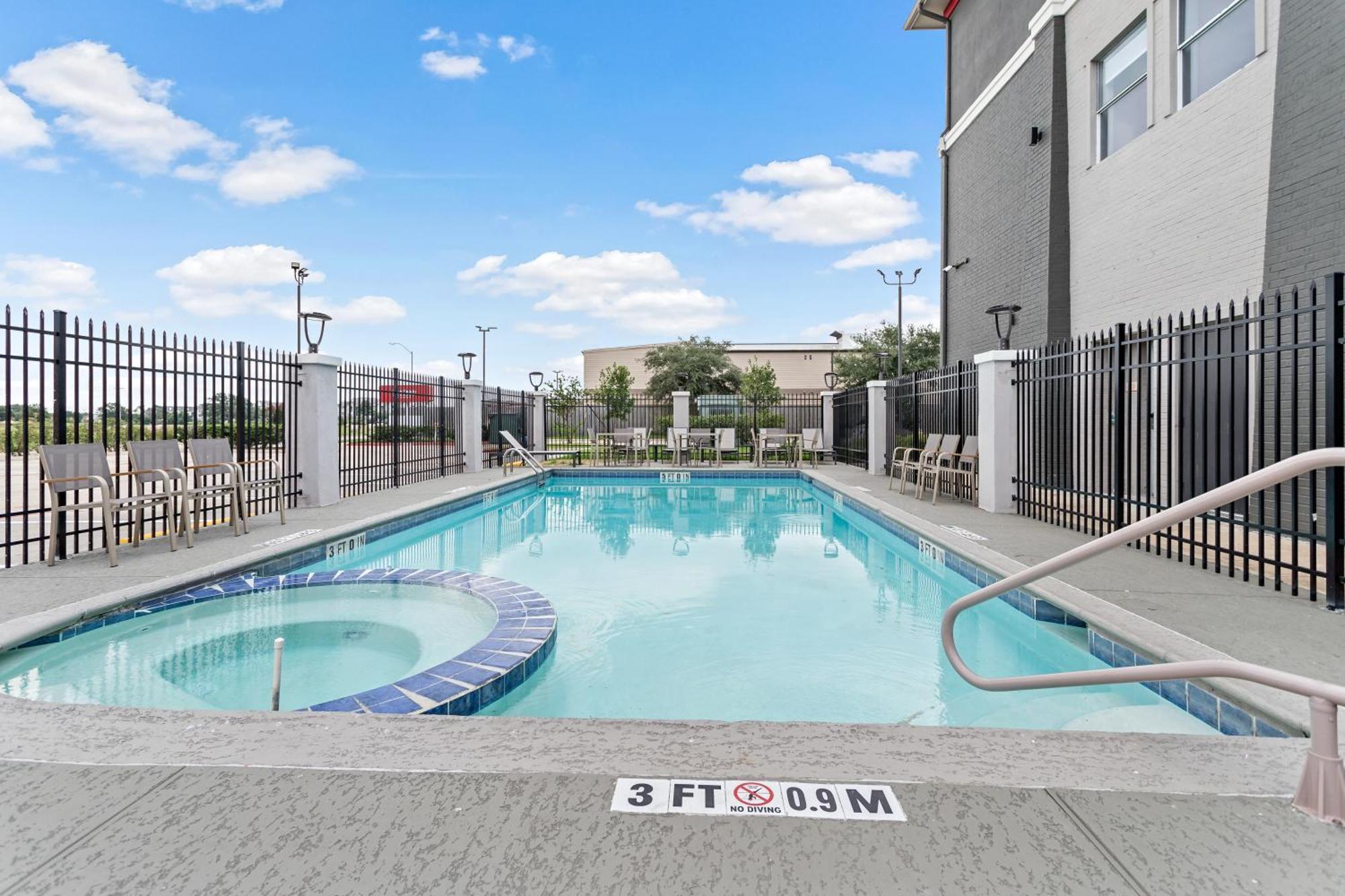 Hawthorn Extended Stay By Wyndham Port Arthur Exterior photo