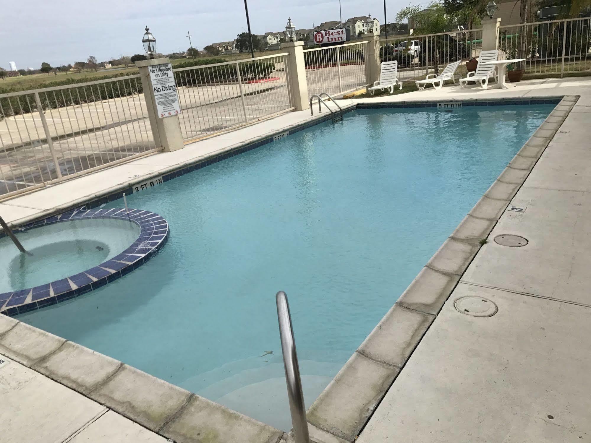Hawthorn Extended Stay By Wyndham Port Arthur Exterior photo